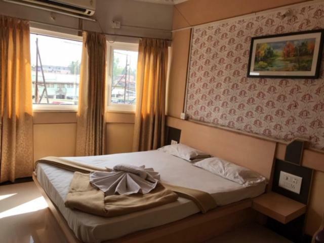 Bharati Lodge Hubli Extérieur photo