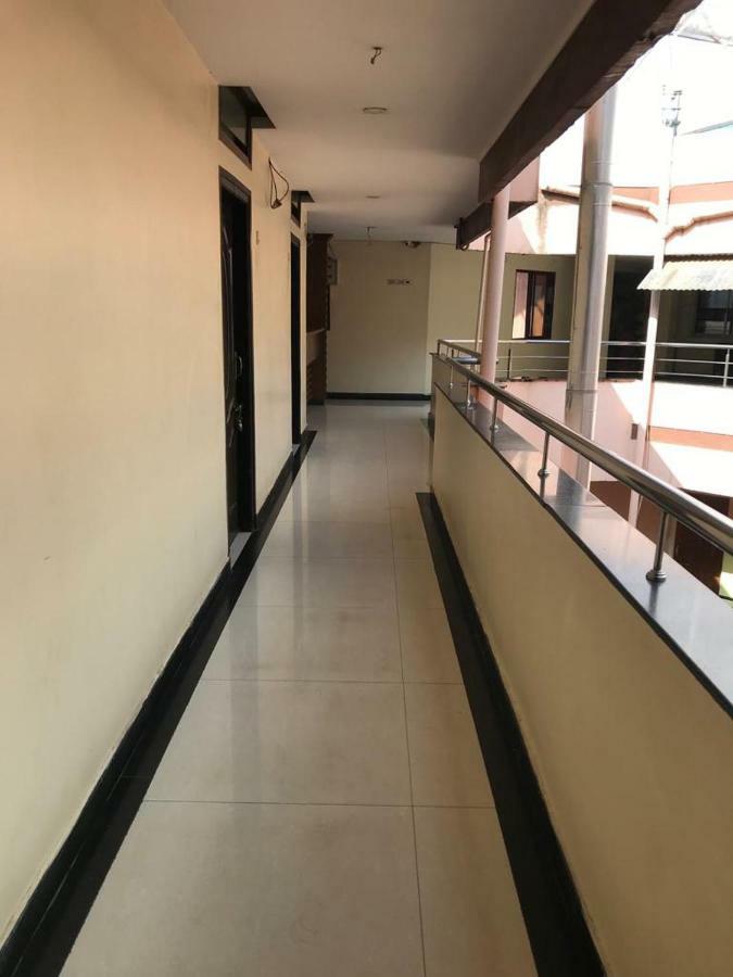 Bharati Lodge Hubli Extérieur photo